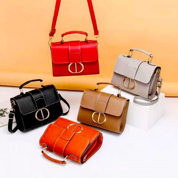 Lot of 16 New Women handbags